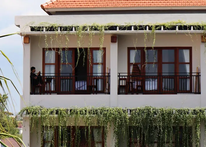 Puri Kaja House 2*
